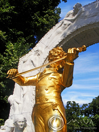 Miva Stock_2884 - Austria, Vienna, Strauss statue