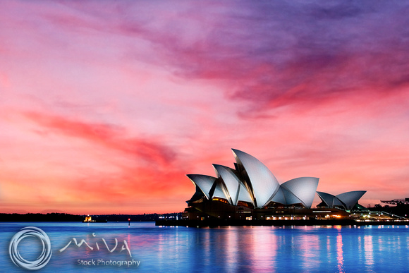 Miva Stock_2885 - Australia, Sydney, Opera House, sunset
