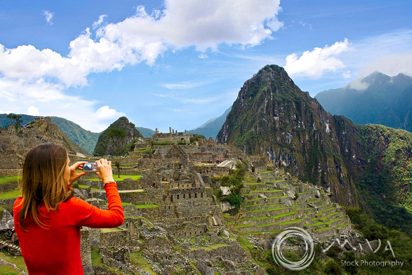 Miva Stock_0917 - Peru, Machu Picchu, Woman takes photo