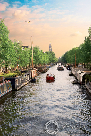 Miva Stock_1313 - Netherlands, Amsterdam, canal boats