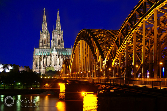 Miva Stock_2837 - Germany, Cologne Cathedral, Bridge