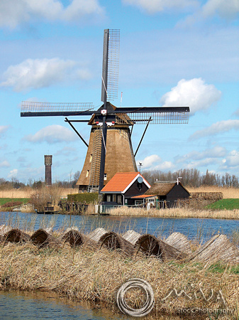 Miva Stock_1337 - Netherlands, Kinderdijk, windmill
