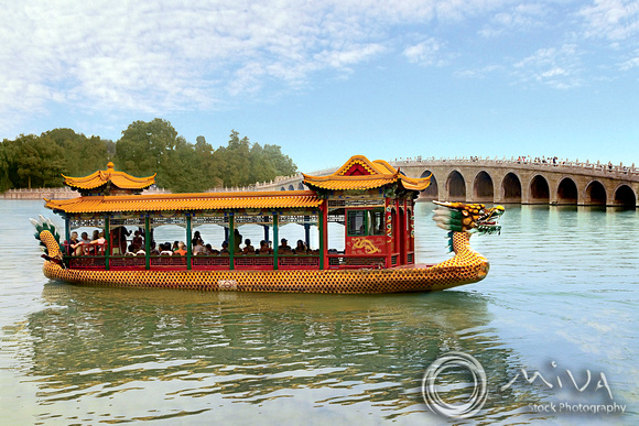 Miva Stock_1368 - China, Beijing, Summer Palace, Dragon Boat