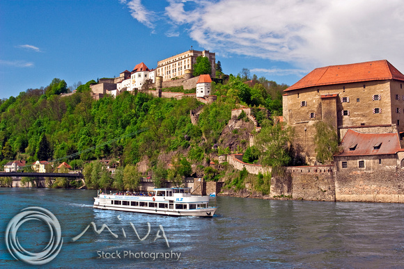 Miva Stock_1414 - Germany, Passau, tourist boat, Danube