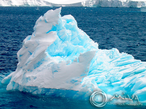 Miva Stock_1672 - Antarctica, Paradise Bay, Icebergs