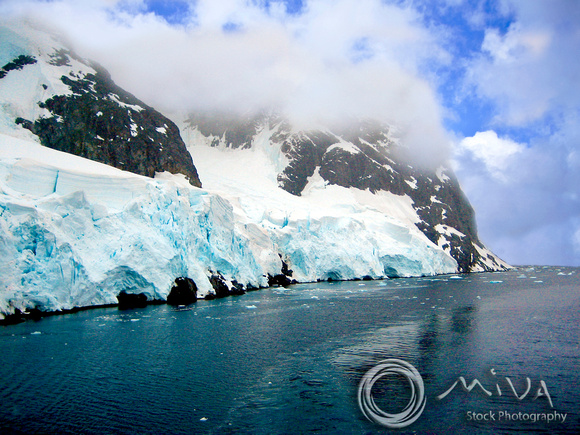 Miva Stock_1693 - Antarctica, Lemaire Channel, glaciers