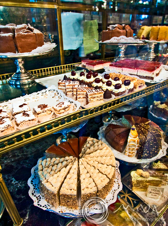Miva Stock_1753 - Austria, Vienna, Cafe Central, coffee, desserts