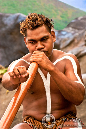 Miva Stock_1772 - Australia, Cairns, Aborigine man, didgeridoo