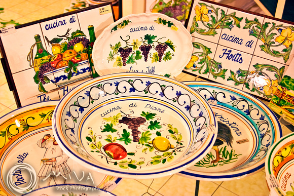 Miva Stock_1812 - Italy, Sorrento, Amalfi, hand painted ceramics