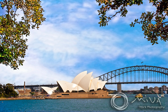 Miva Stock_1880 - Australia, Sydney, Opera House, Harbor Bridge