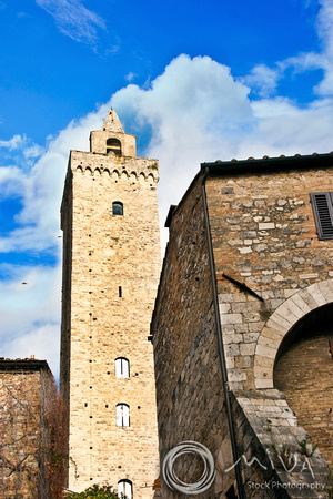 Miva Stock_1904 - Italy, San Gimignano, Cuganensi Tower