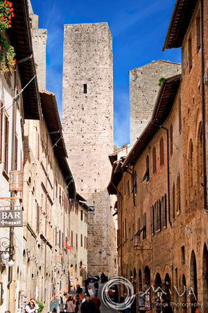 Miva Stock_1906 -  Italy, San Gimignano, Cuganensi Tower