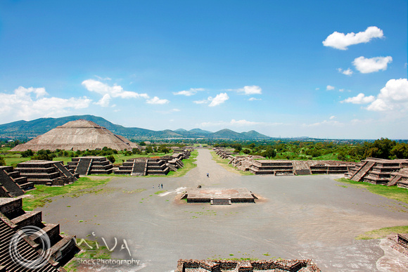 Miva Stock_1968 - Mexico, Teotihuacan, Avenue of the Dead