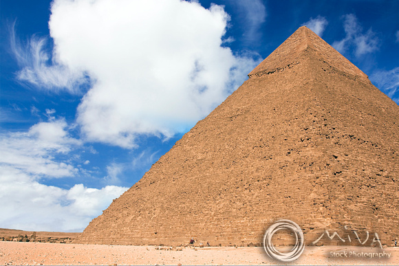 Miva Stock_2368 - Egypt, Cairo, Giza, Khafre's Great Pyramid
