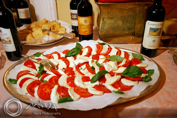 Miva Stock_2459 - Italy, Rome, Tomato, mozzarella, red wine