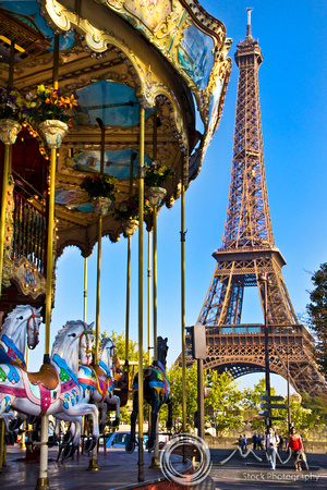 Miva Stock_2669 - France, Paris, Eiffel Tower, Carousel
