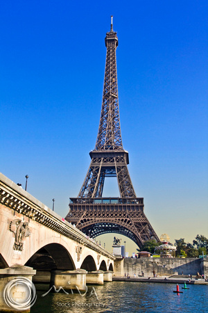 Miva Stock_2672 - France, Paris, Eiffel Tower, Seine River