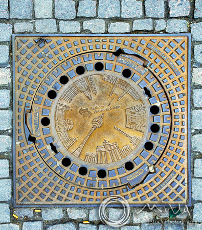 Miva Stock_2734 - Germany, Berlin, Manhole cover