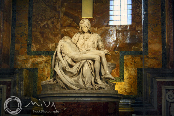 Miva Stock_2876 - Italy, Rome, Michelangelo's Pieta, Basilica