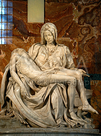 Miva Stock_2877- Italy, Rome, Michelangelo's Pieta, Basilica