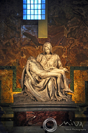 Miva Stock_2878- Italy, Rome, Michelangelo's Pieta, Basilica
