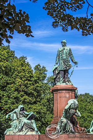Miva Stock_2973 - Germany, Berlin, Otto Von Bismarck statue