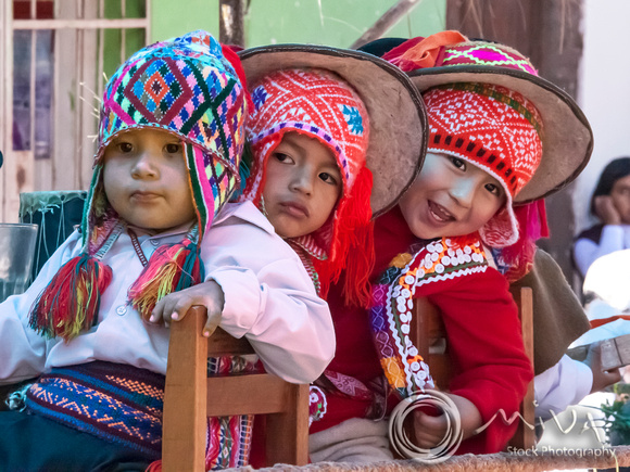 Miva Stock_3151 - Peru, Cusco, Sacred Valley, Children