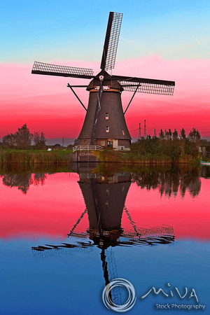 Miva Stock_3194 - Netherlands, Kinderdijk, windmill