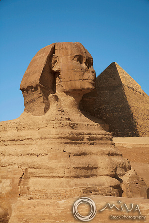Miva Stock_0825 - Egypt, Cairo, Giza, The Sphinx, Pyramid