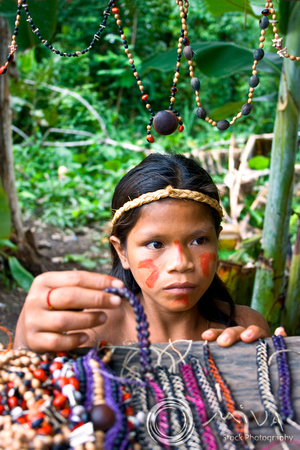 Miva Stock_0862 - Peru, Iquitos, tribal girl at market