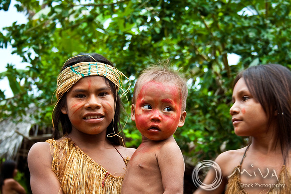 Miva Stock_1220 - Peru, Iquitos, tribal children