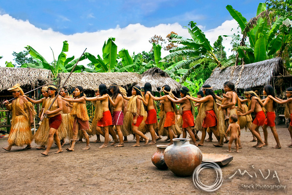 Miva Stock_1222 - Peru, Iquitos, tribal dance