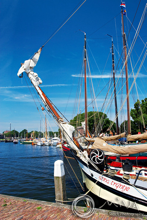 Miva Stock_1241 - Netherlands; Enkhuizen; canal; boat