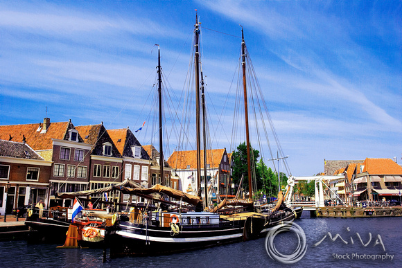 Miva Stock_1284 - Netherlands; Hoorn; canal, boats