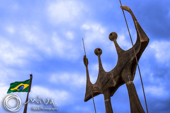 Miva Stock_3222 - Brazil, Brasilia, Warriors sculpture, flag