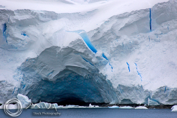 Miva Stock_3200 - Antarctica, Paradise Harbor, Icebergs