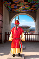 Miva Stock_3667 South Korea, Seoul, Guard at Gyeongbokgung palace