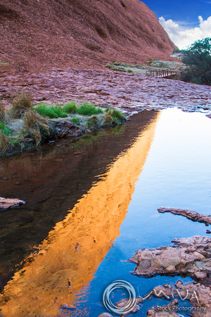 Miva Stock_3425 - Australia, NT, Uluru, Ayers Rock, reflection