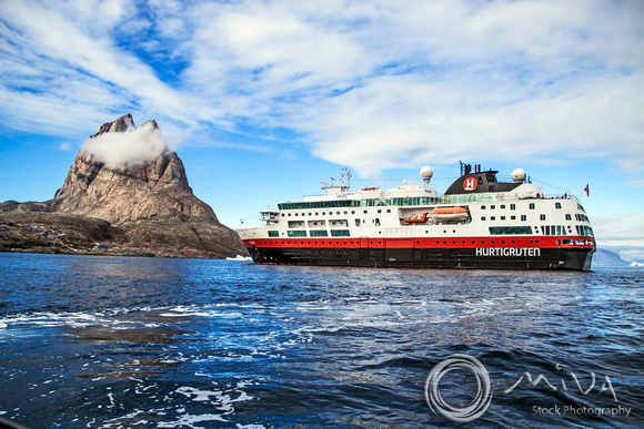 Miva Stock_3520 - Greenland, Uummannaq, cruise ship