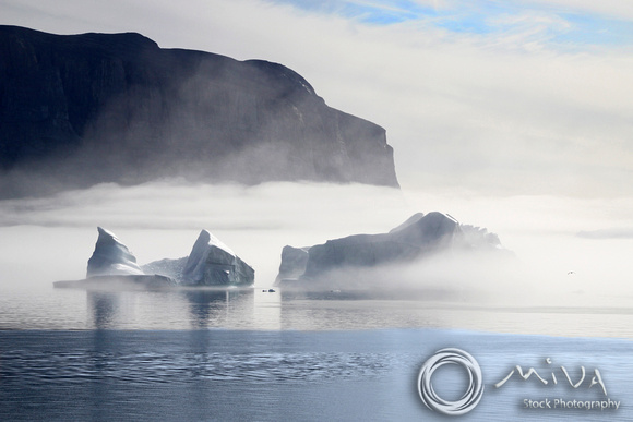 Miva Stock_3529 - Greenland, Uummannaq, morning fog, Icebergs
